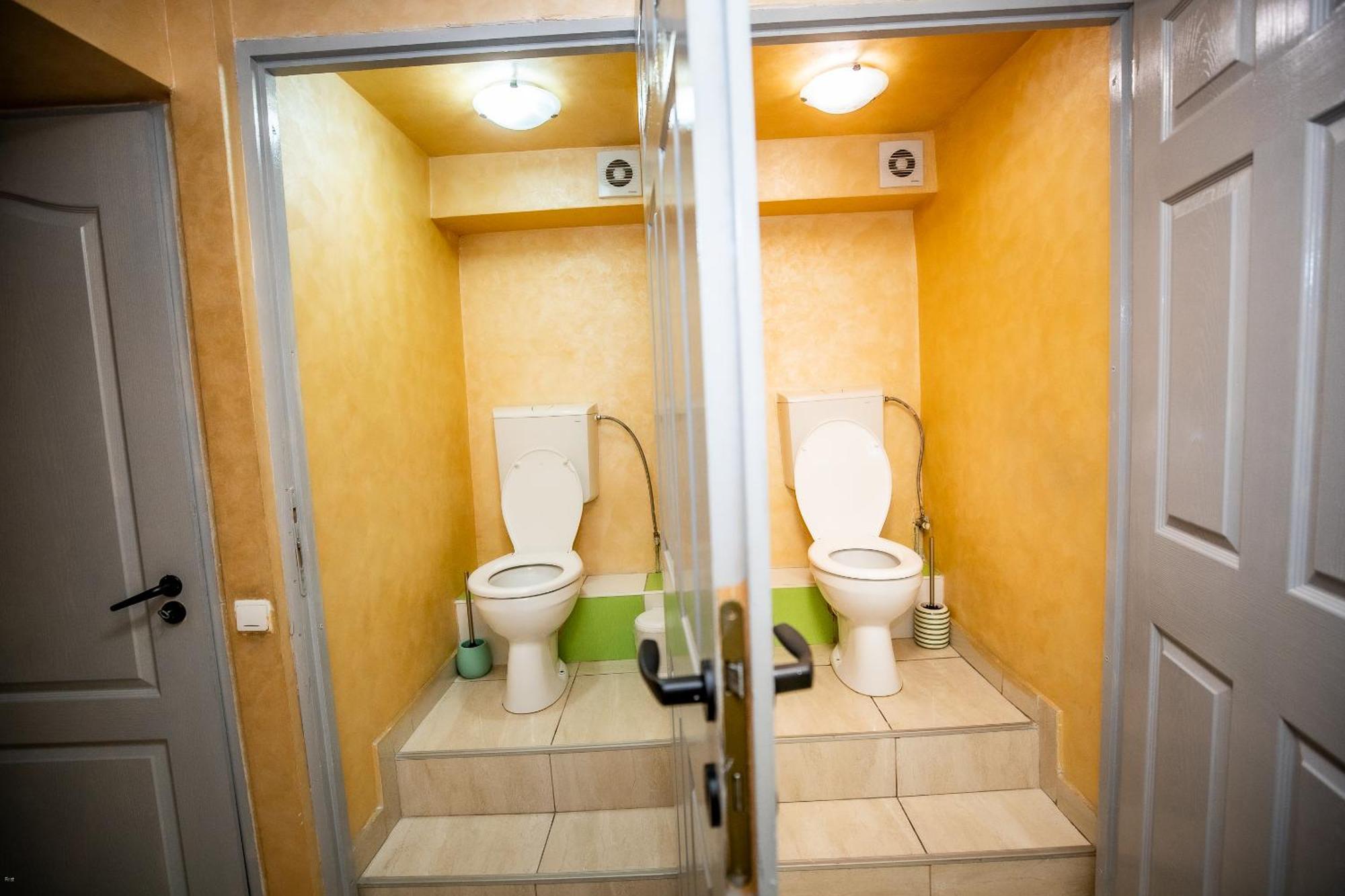 Nelana Guest House Cluj-Napoca Extérieur photo